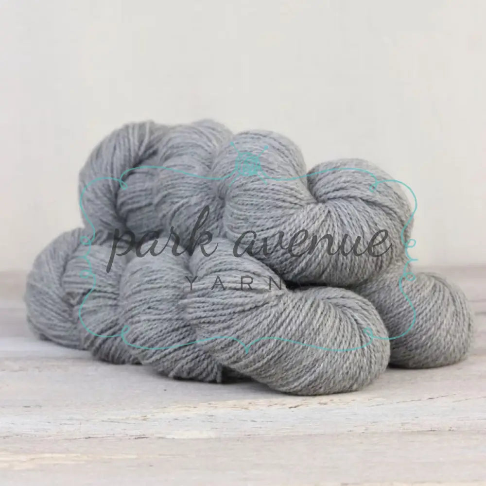 Amble Isel Yarn: Fingering