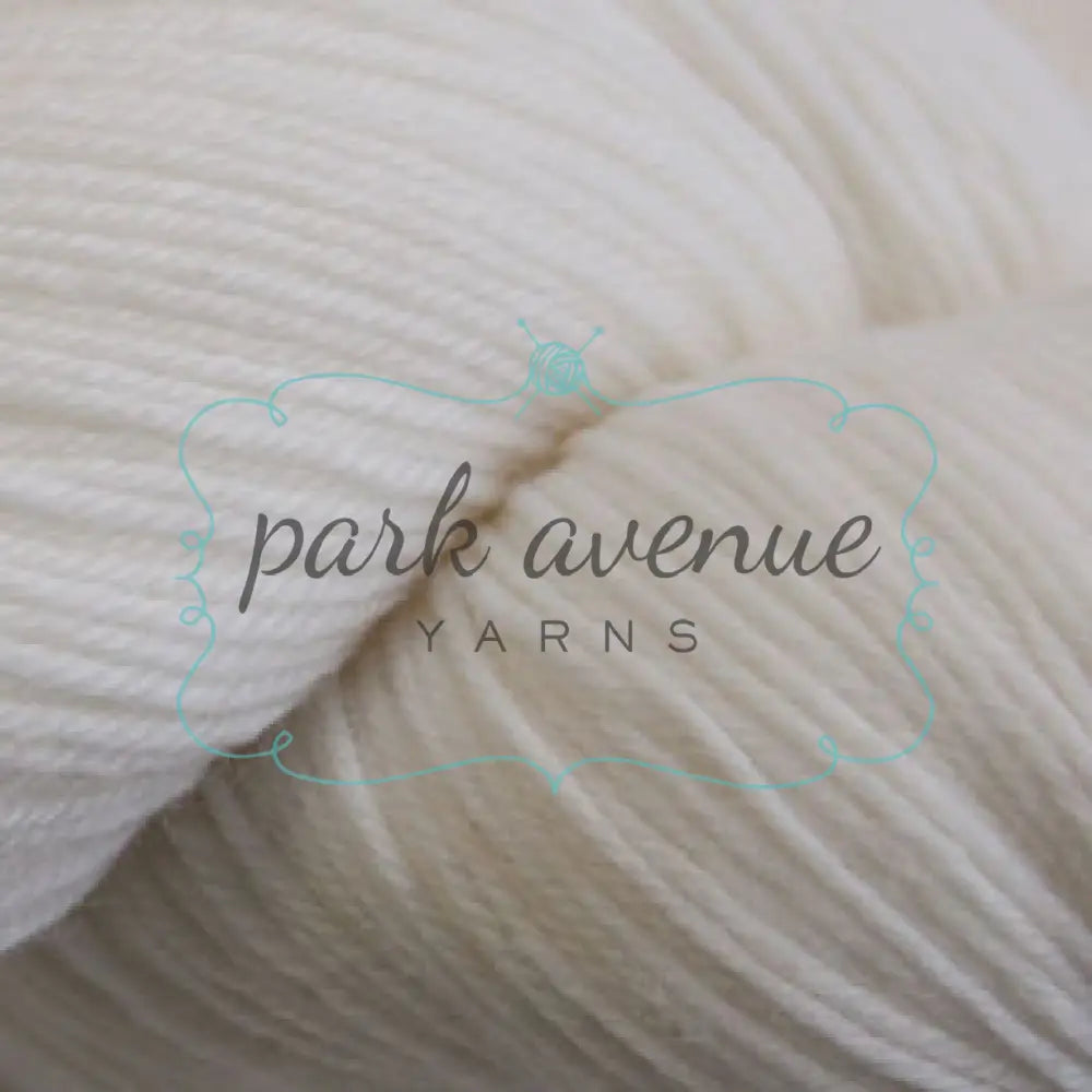 Heritage Solid Snow Yarn: Fingering