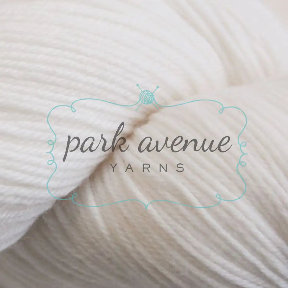 Heritage Solid White Yarn: Fingering