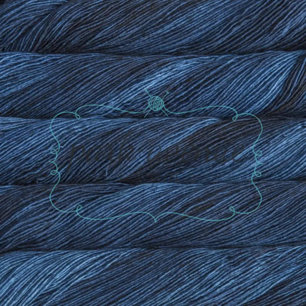 Mechita AzulProfundo Yarn: Fingering