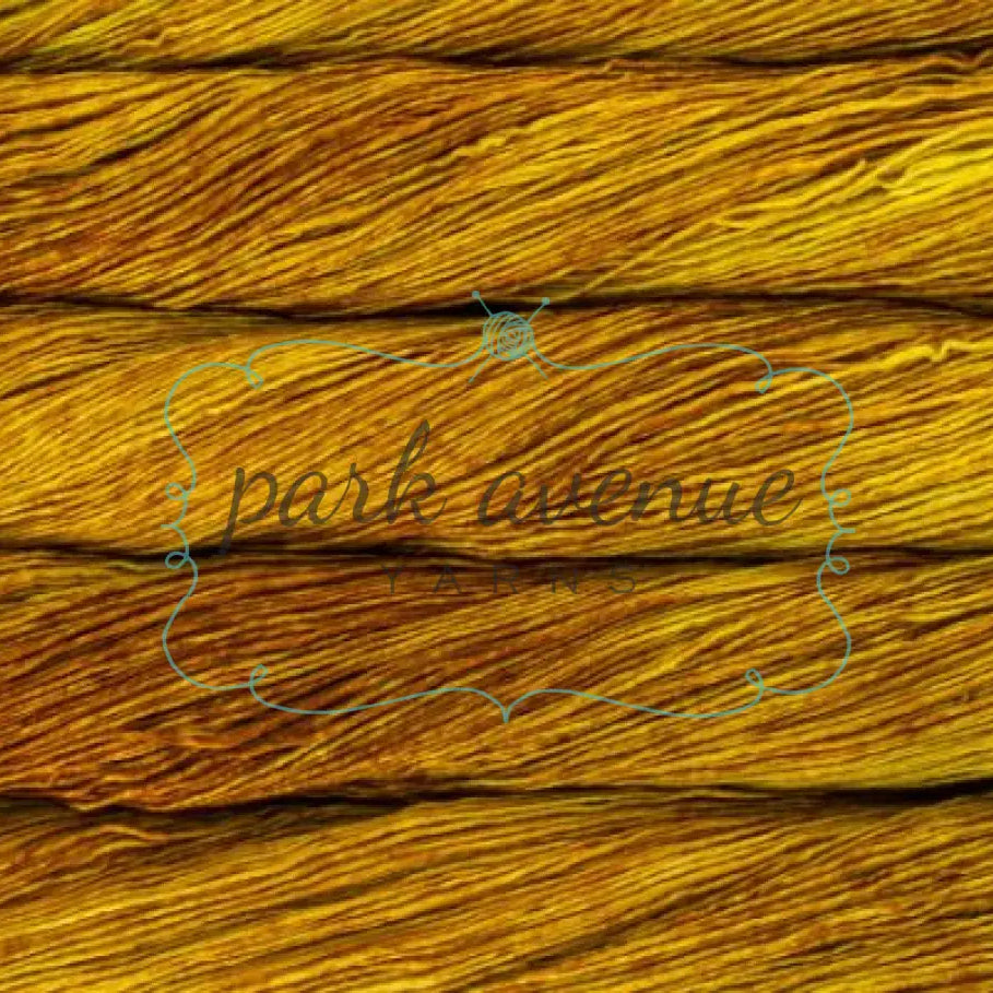 Mechita Oro Yarn: Fingering