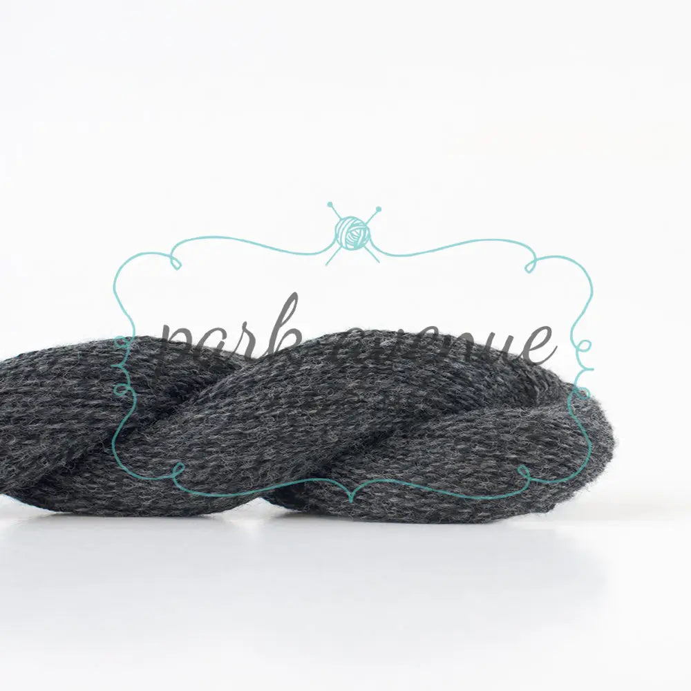 Tosh Pebble Mill-Dyed Abyss Yarn: Fingering